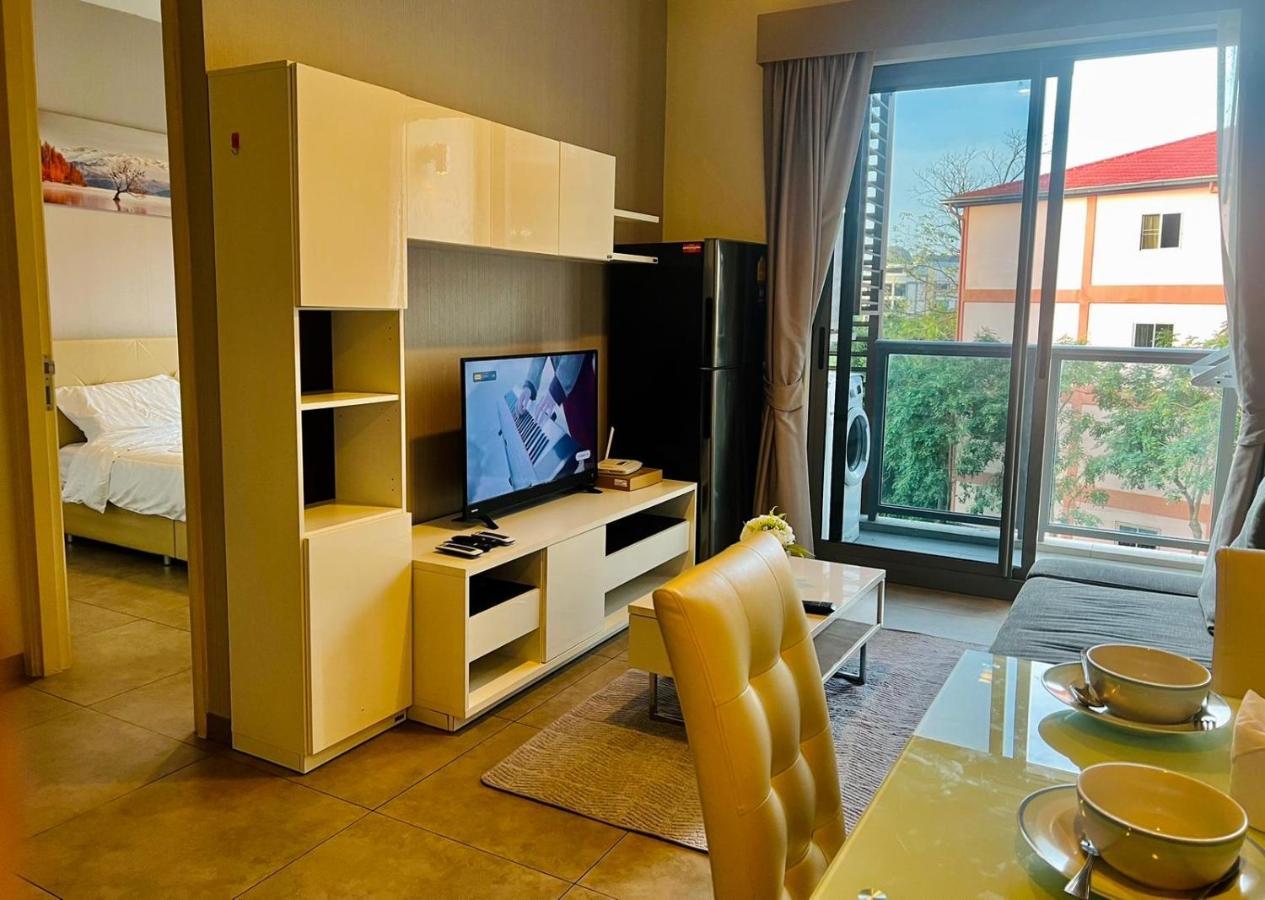 Unixx Condo Pattaya Near Walking Street Экстерьер фото
